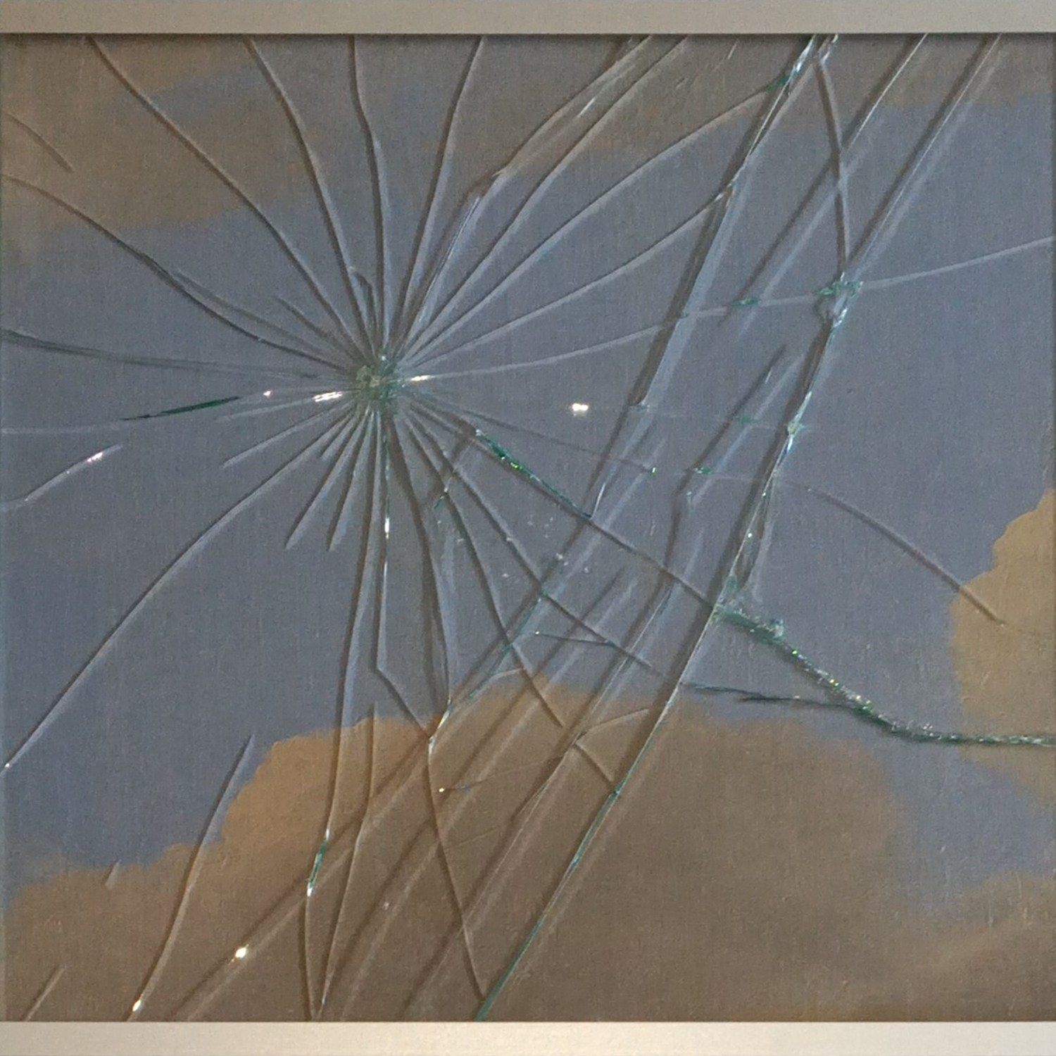 Shattered glass: transgressing the prohibitions imposed by the symbols of power